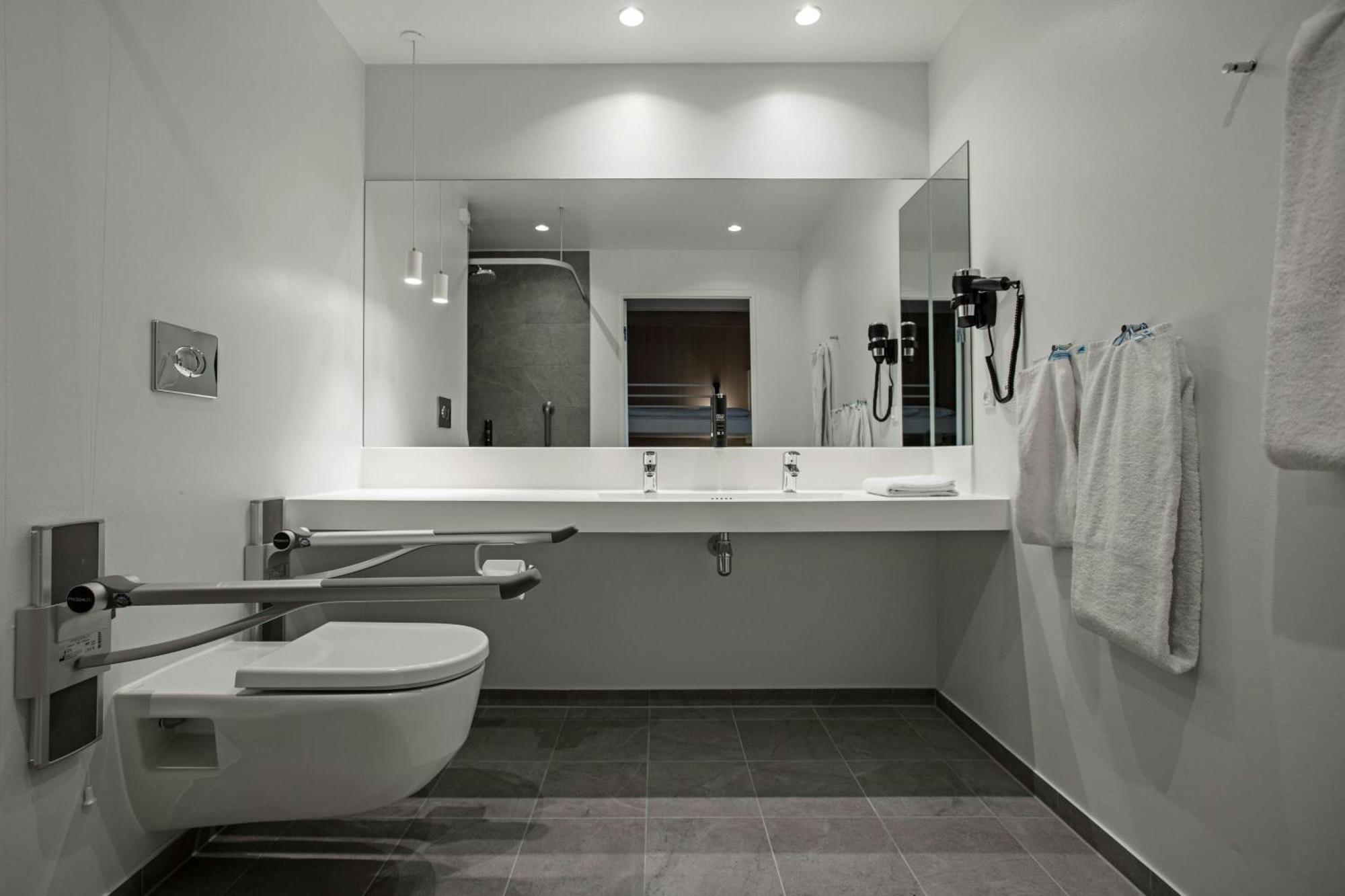Four Points Flex By Sheraton הורסנס מראה חיצוני תמונה